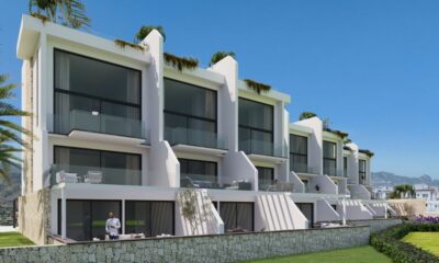 Seaside Grandeur: 4-Bed Apartment with Panoramic Views in Esentepe